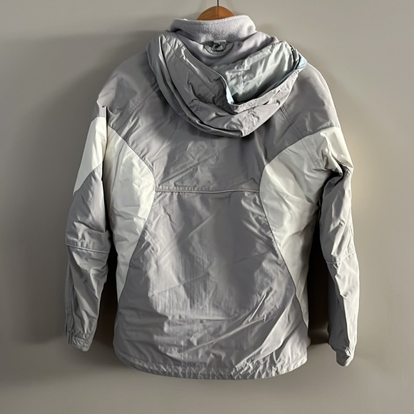 Light grey women’s ski jacket - Picture 2 of 4